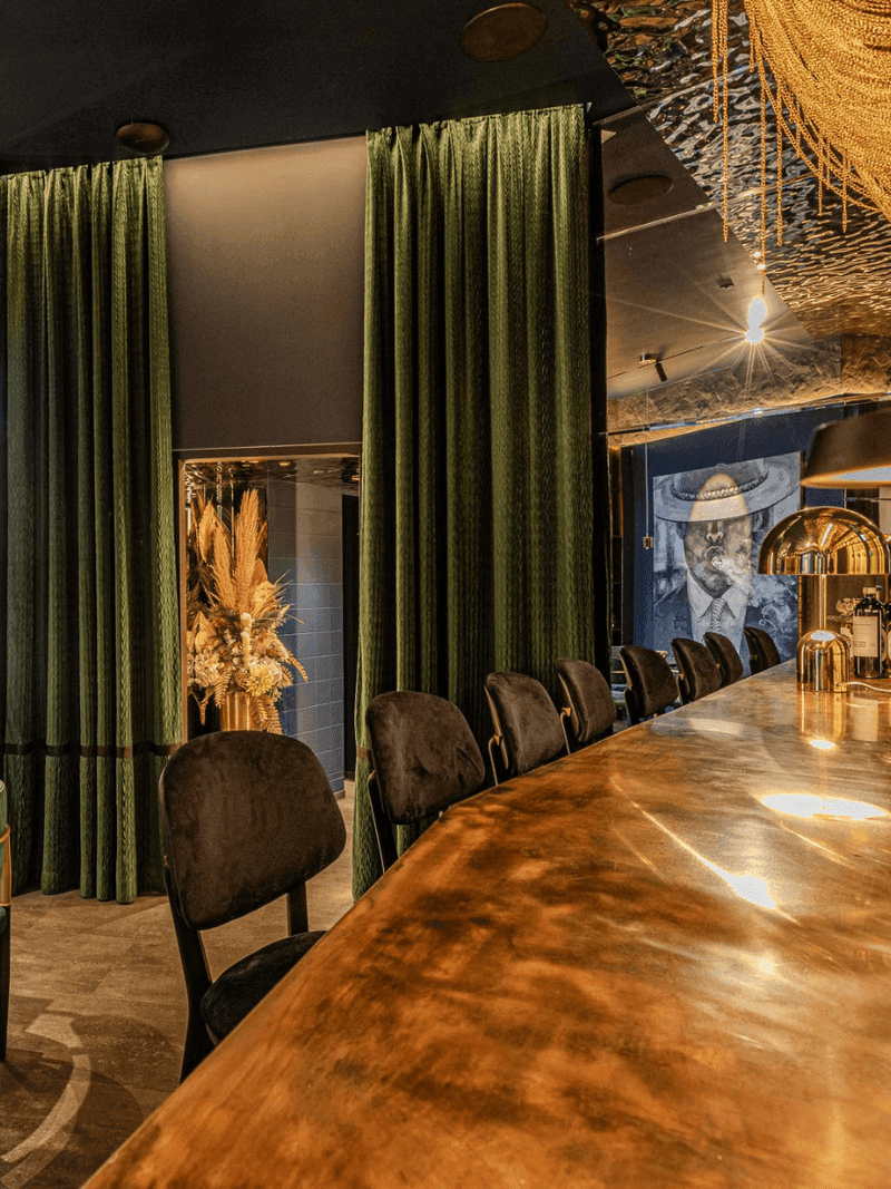 Henselmann Lounge 4