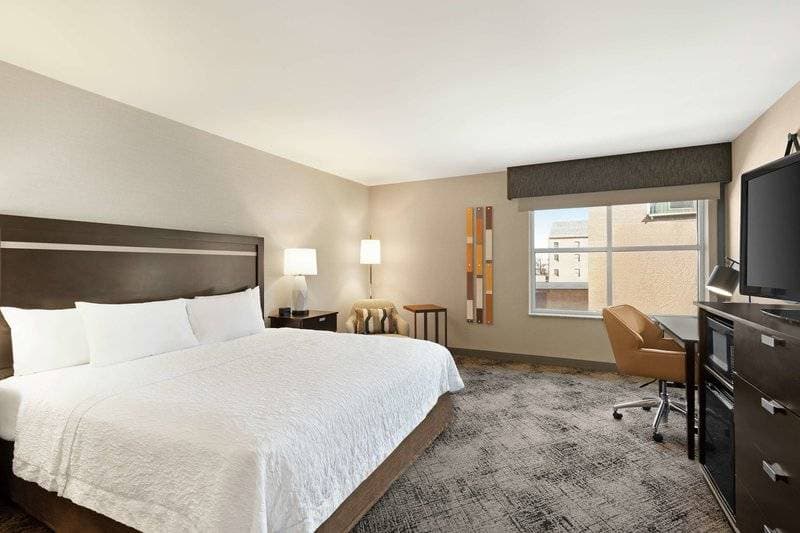 Hampton Inn Portland Downtown Waterfront 36