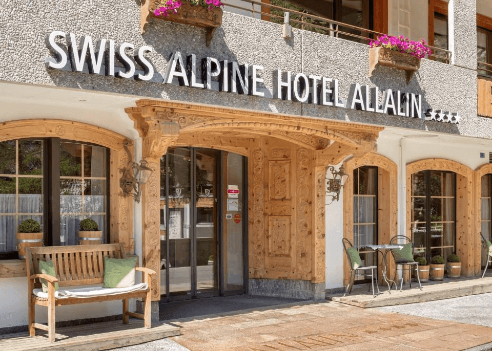 Allalin Swiss Alpine Hotel 3