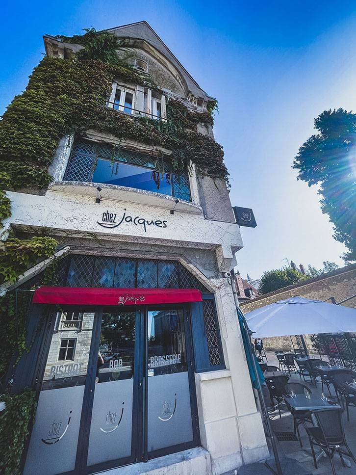 Chez Jacques 1