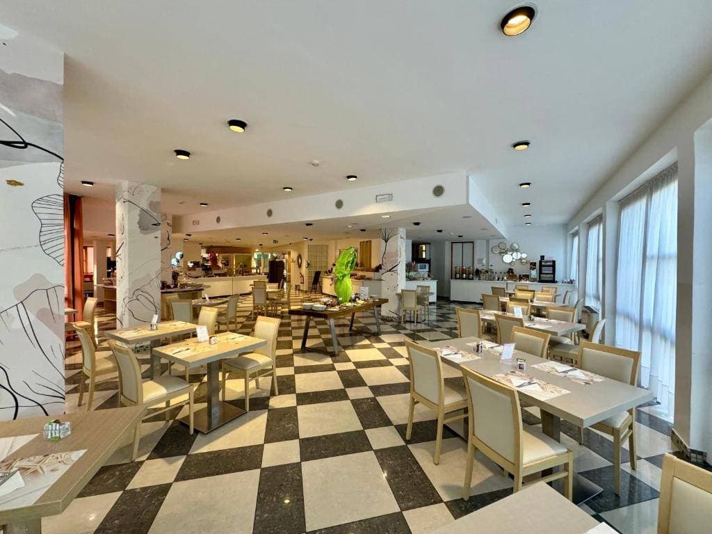 Hotel Augustus 5
