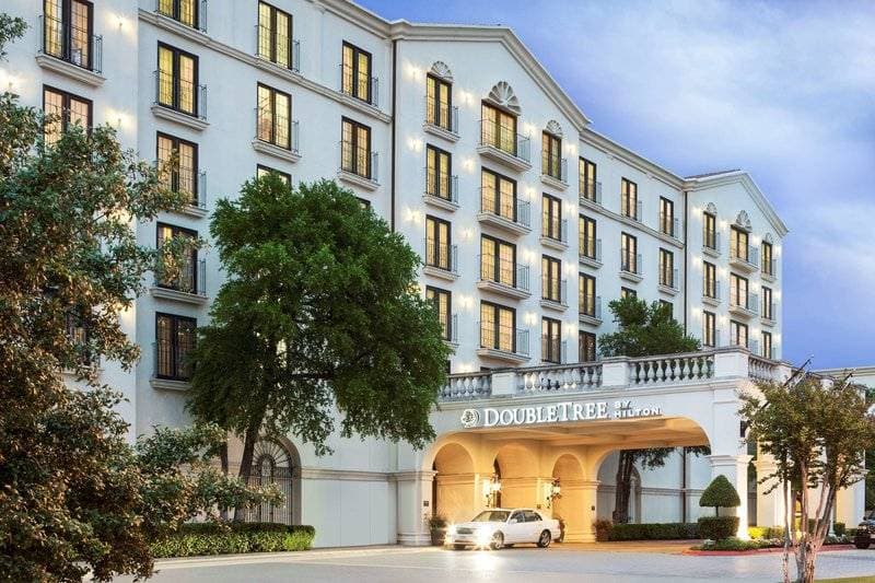 DoubleTree by Hilton Hotel Austin 1