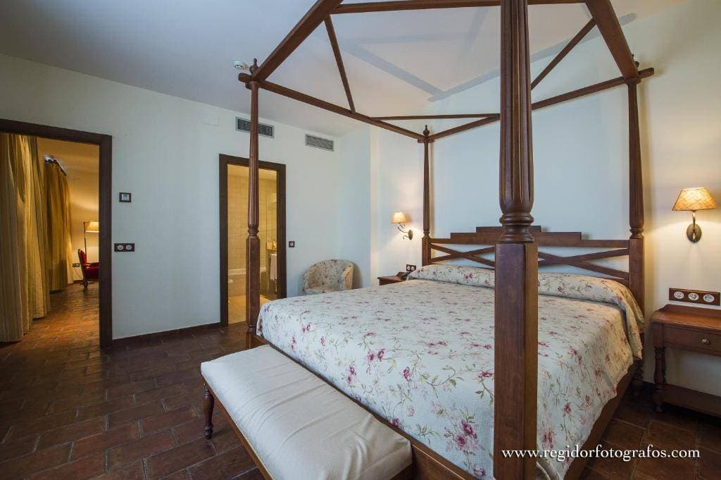 Hotel Cortijo Santa Cruz 21