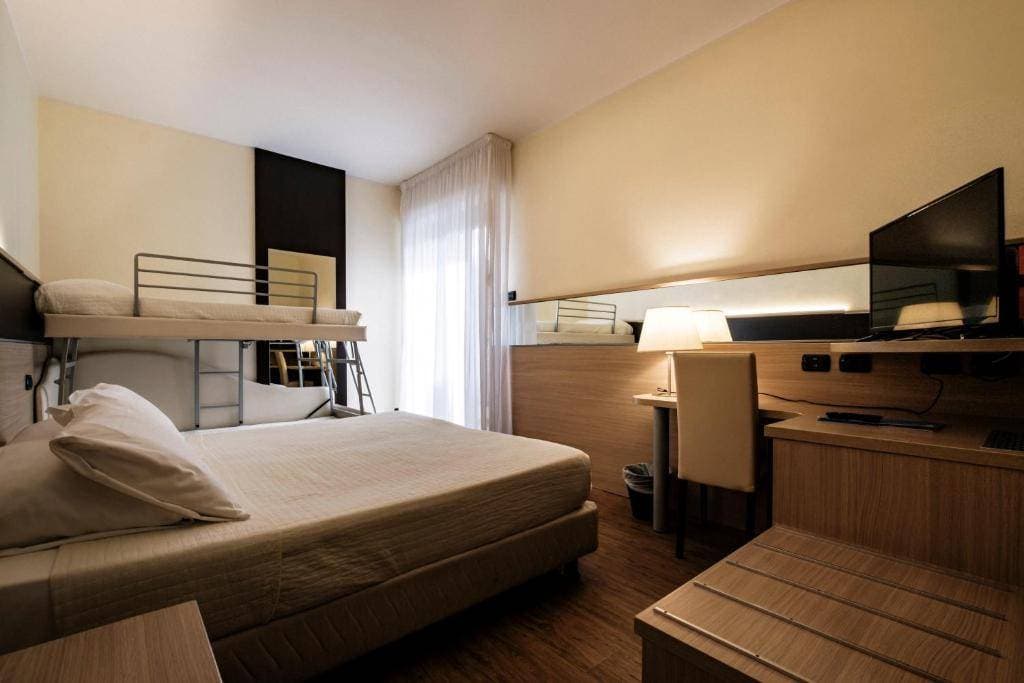 Hotel Augustus 9