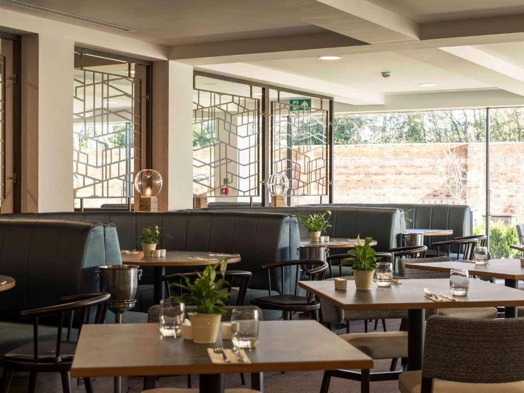 DoubleTree by Hilton Chester 12