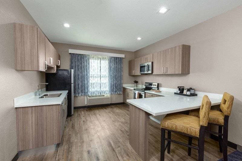 La Quinta Inn & Suites by Wyndham Houston Channelview 20