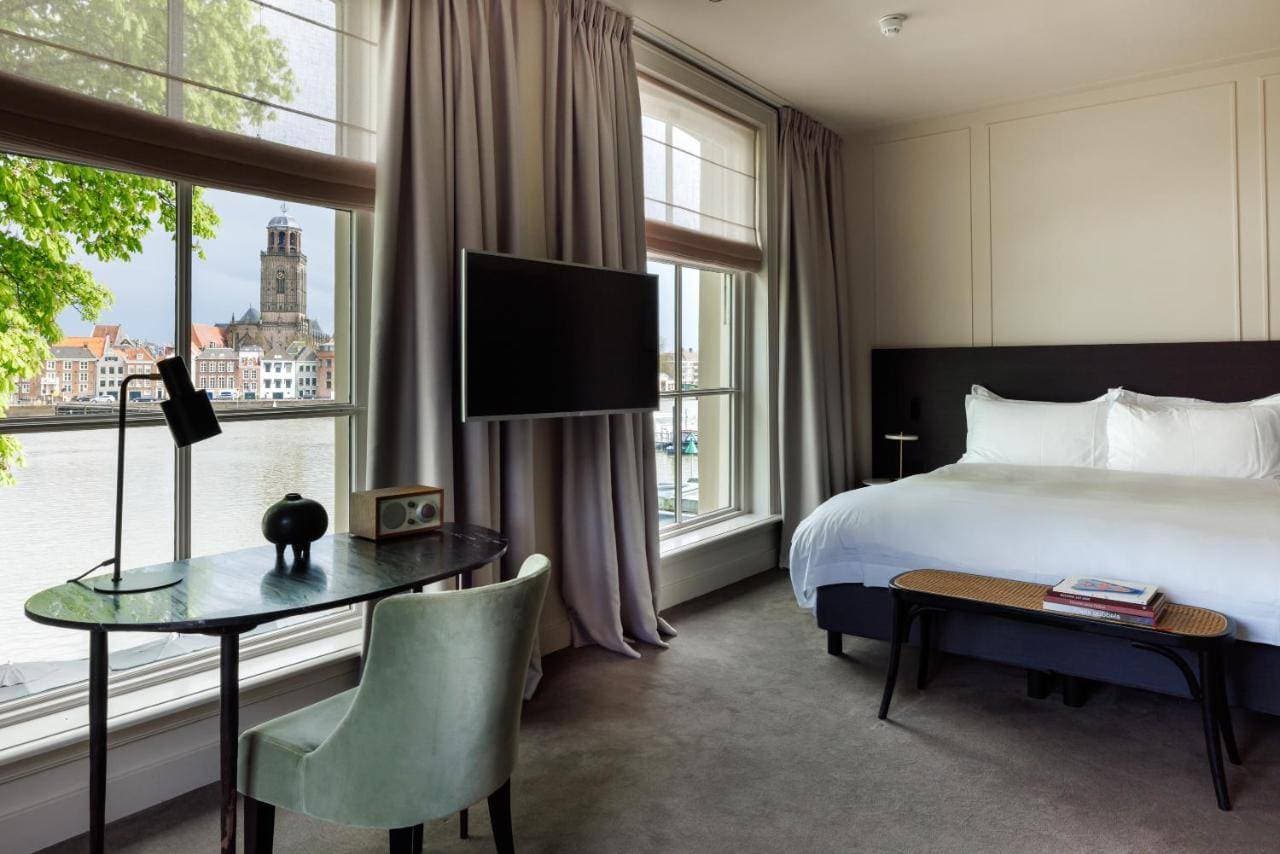 Pillow's Luxury Boutique Hotel aan de IJssel 12