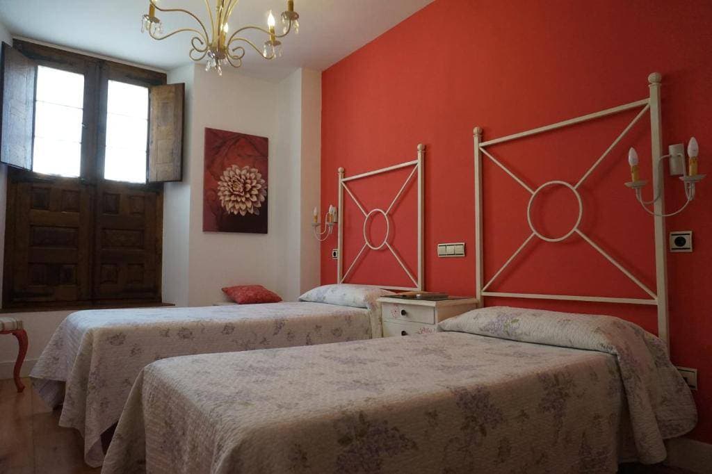 Hotel Arganzon Plaza 8