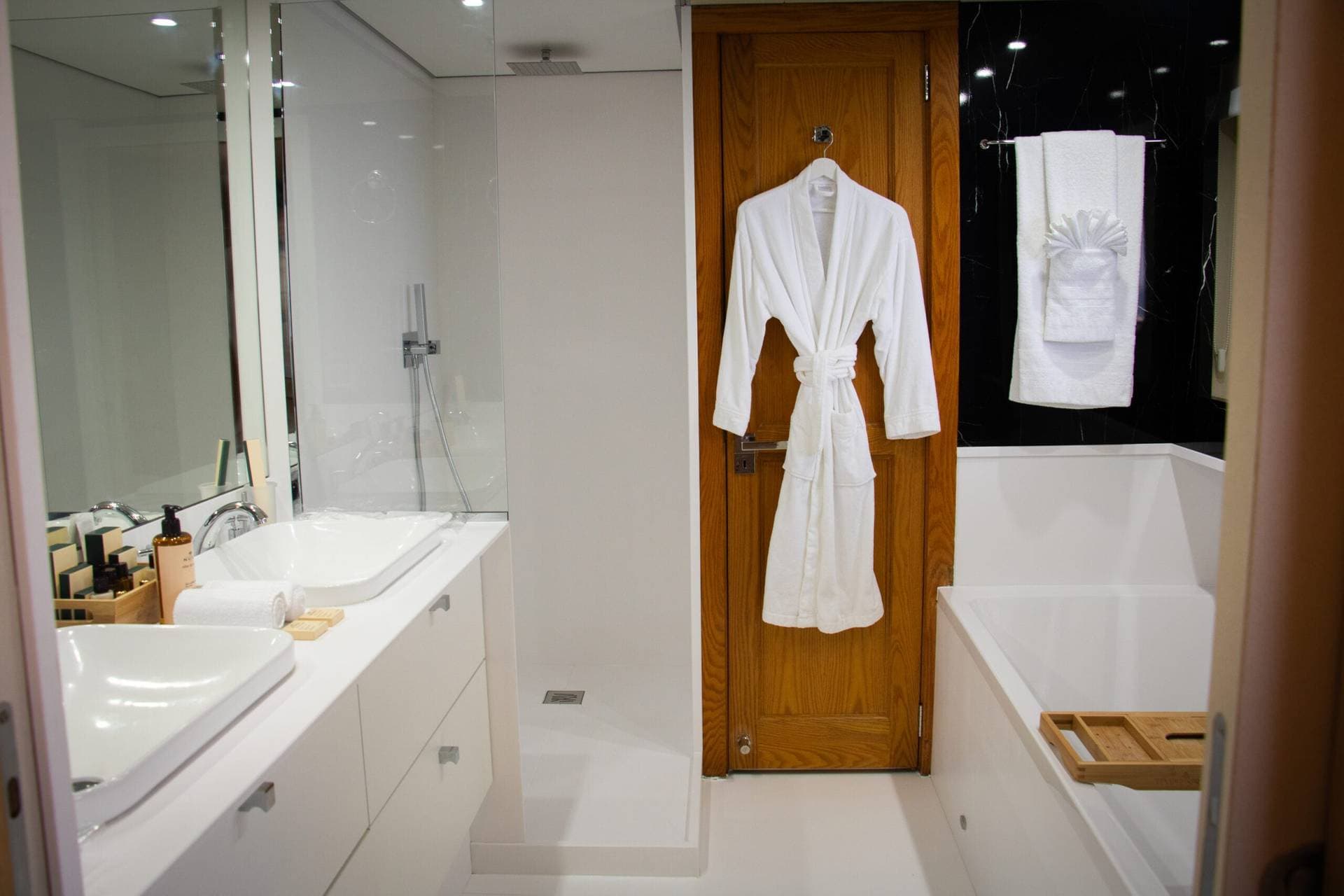 EVA Yacht for Charter 18