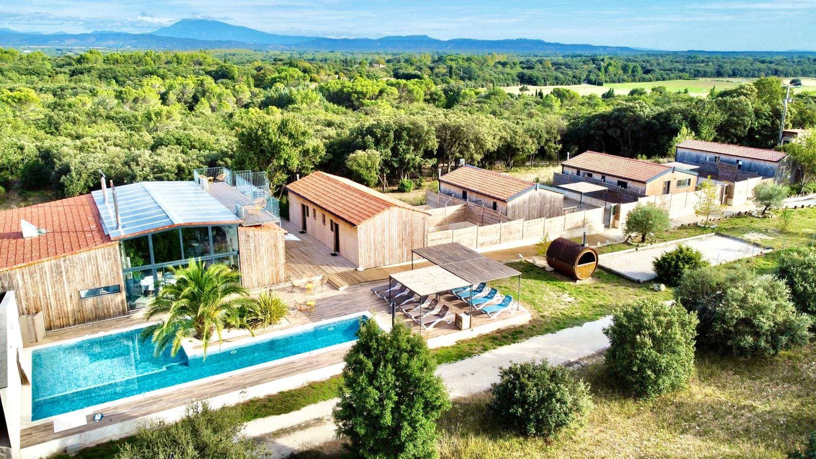 NUIKI Lodges 1