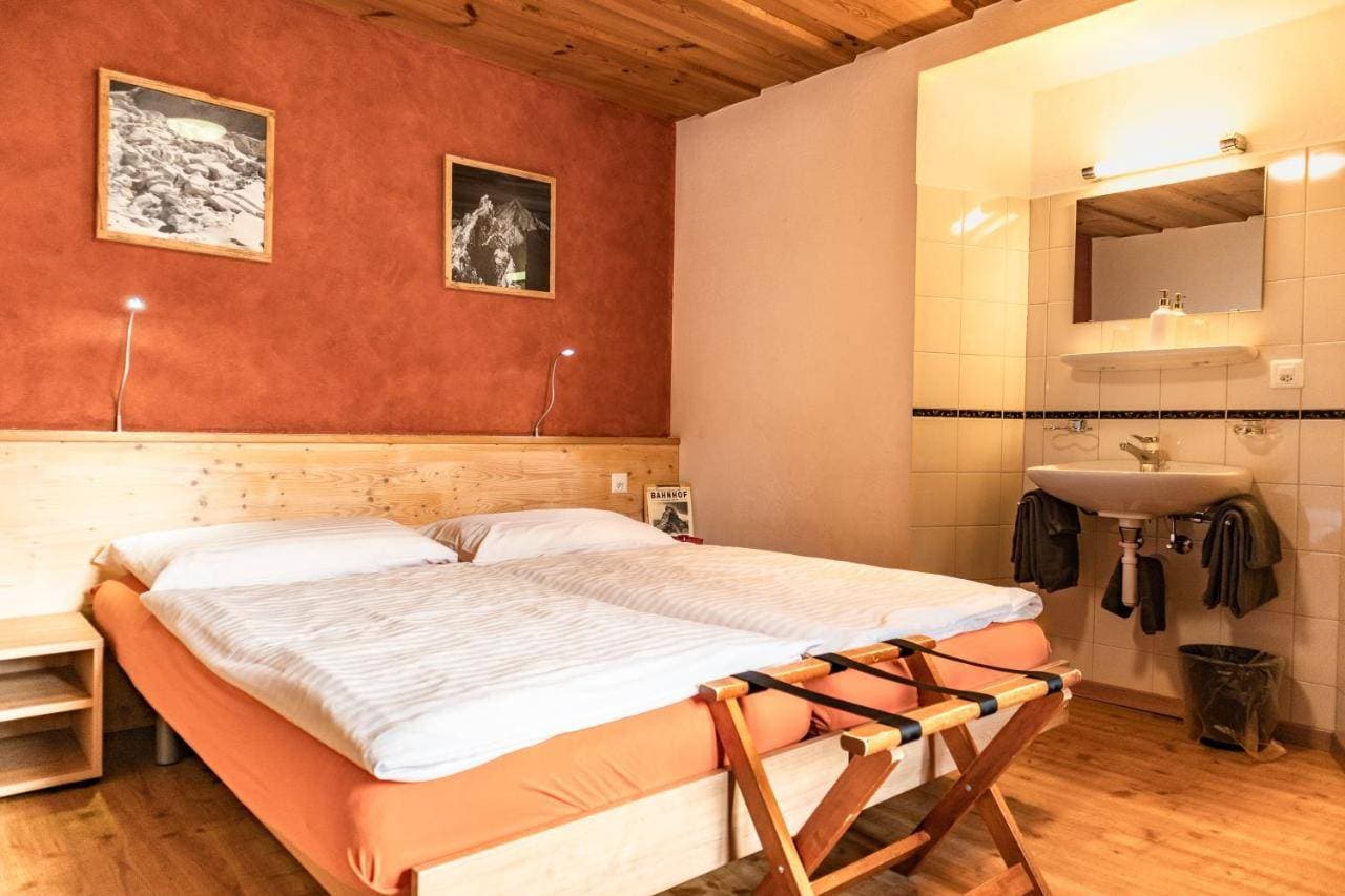 Hotel Bahnhof 9