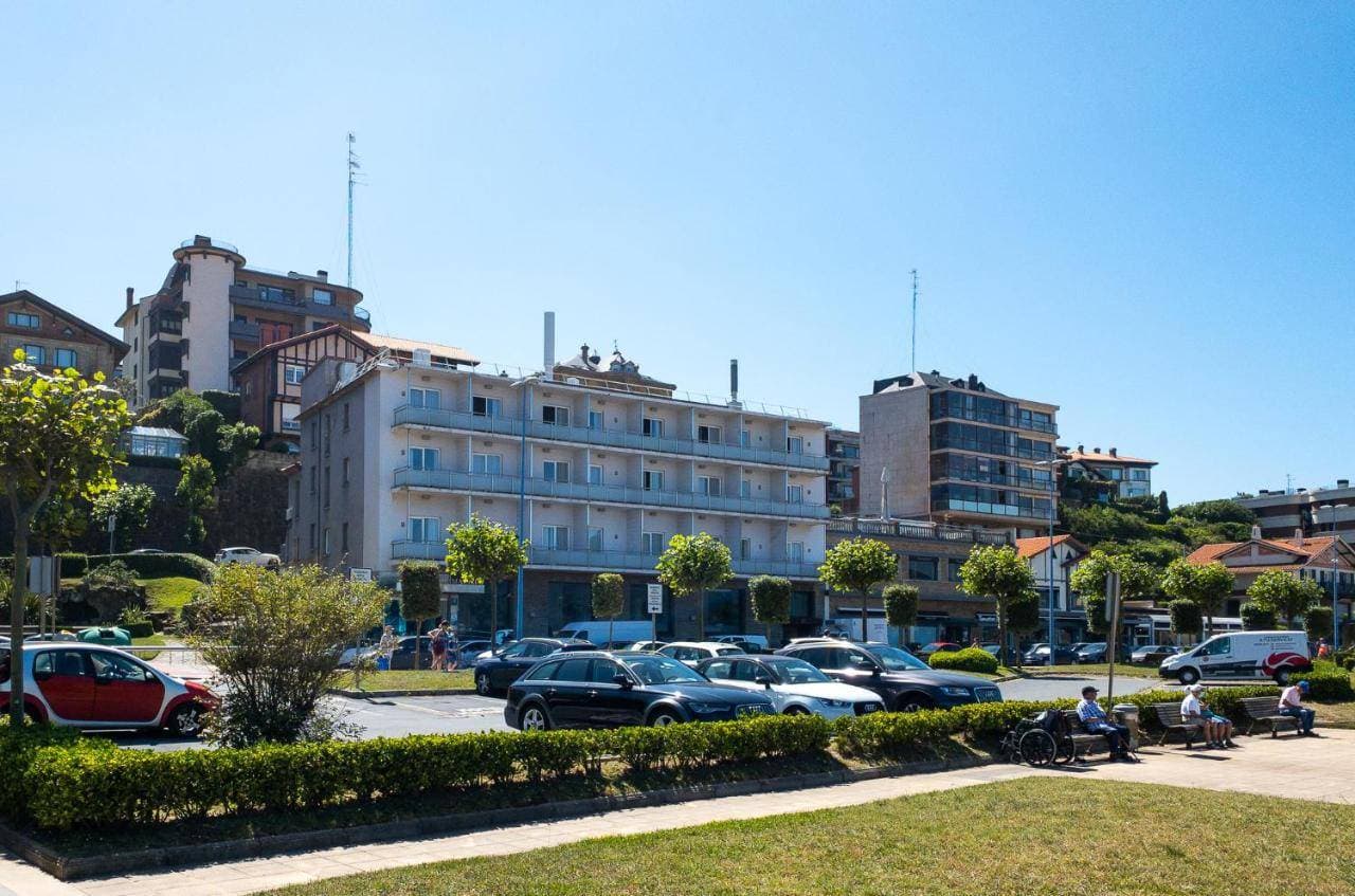 Petit Palace Tamarises 1