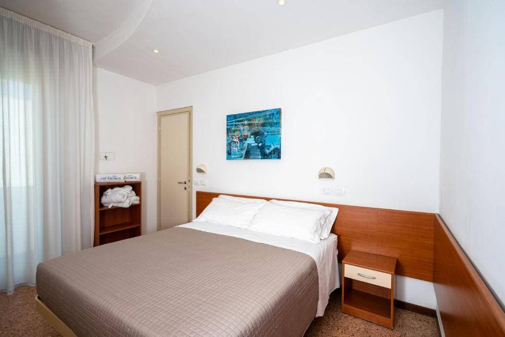Hotel Globus 10