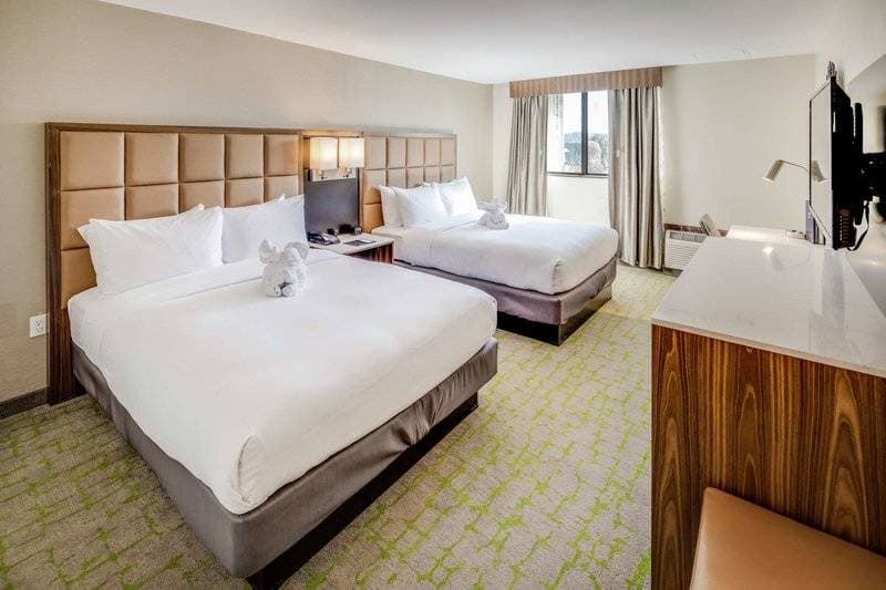 Double Tree by Hilton Huntington 29