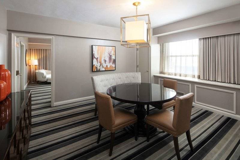 Hilton Milwaukee City Center 18