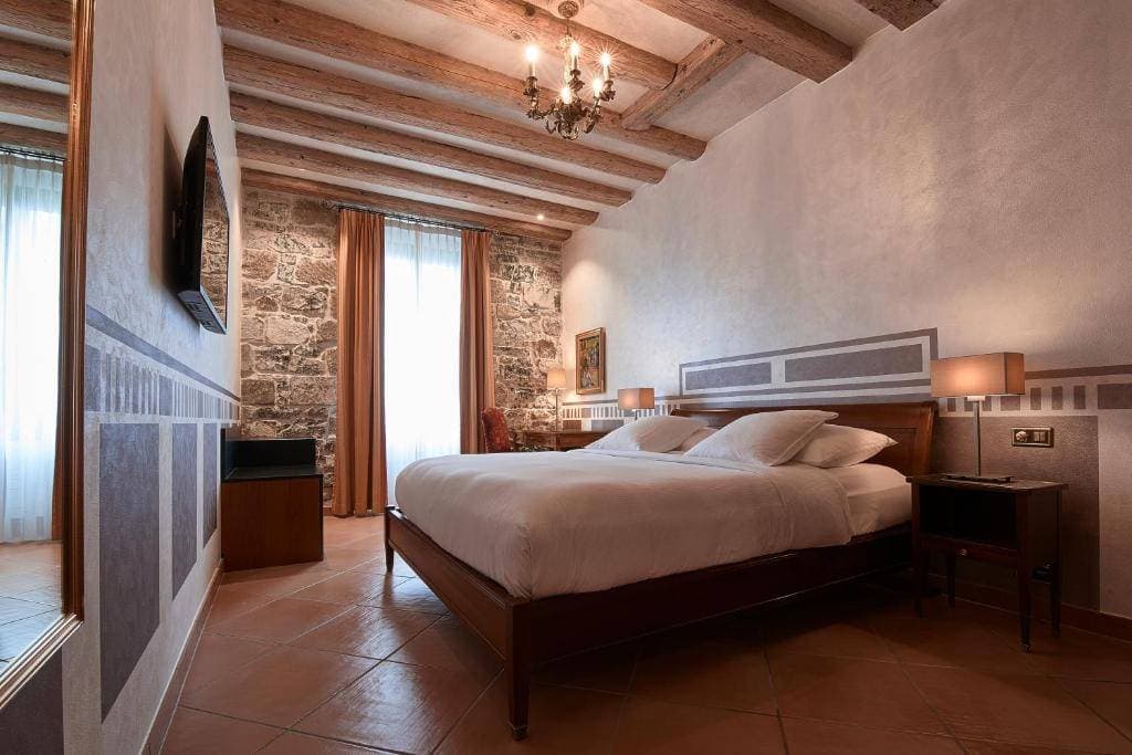 Hôtel d'Allèves 14